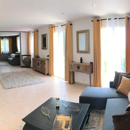 Echappee-belle-appartement Dans Maison 아파트 에즈